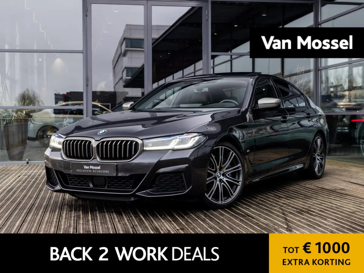 M550i xDrive High Executive | HARMAN KARDON | COMFORT ACCES | BMW LASER LIGHT | 20 INCH | SCHUIF-KANTELDAK | ADAPTIVE CRUISE CONTROL | VOLLEDIG BMW DEALER ONDERHOUDEN | SOPHISTO GRAU |