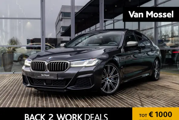 M550i xDrive High Executive | HARMAN KARDON | COMFORT ACCES | BMW LASER LIGHT | 20 INCH | SCHUIF-KANTELDAK | ADAPTIVE CRUISE CONTROL | VOLLEDIG BMW DEALER ONDERHOUDEN | SOPHISTO GRAU |