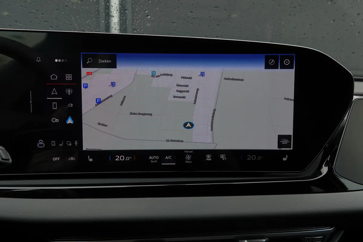 e-hybrid 299Pk | Quattro | MMI Bijrijdersdisplay | 360° Camera | AWD-Besturing | Midnight Green | 21''