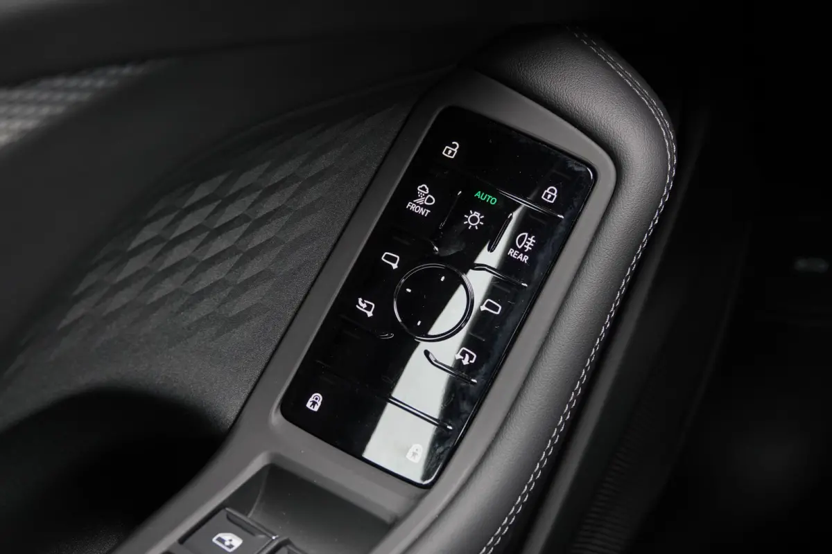 e-hybrid 299Pk | Quattro | MMI Bijrijdersdisplay | 360° Camera | AWD-Besturing | Midnight Green | 21''