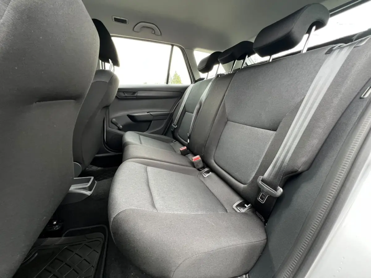 1.0 TSI DSG Ambition | Carplay | Airco | LED | PDC | DAB Radio