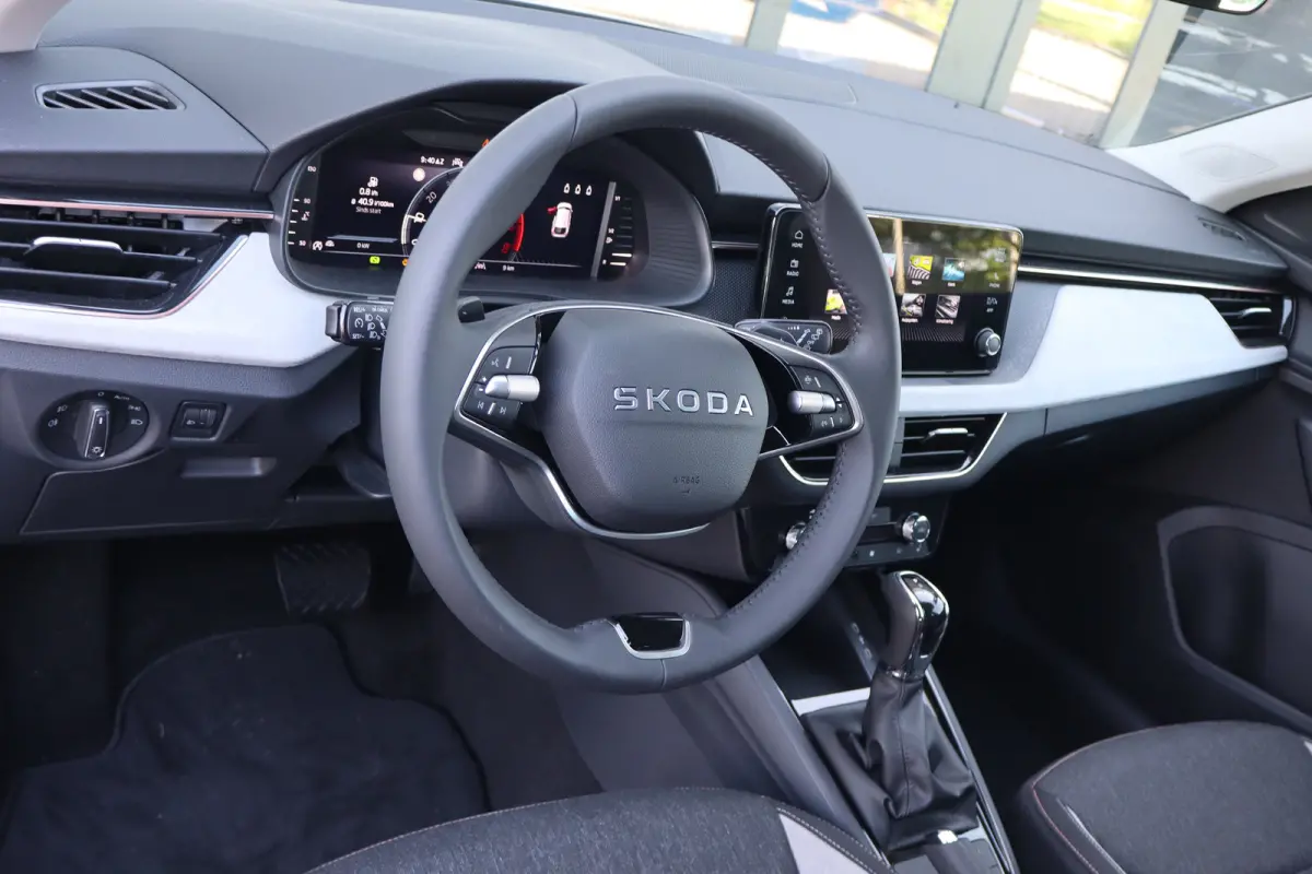 Business Edition | Achteruitrijcamera | Chromen raamlijsten | Cruise control met speedlimiter