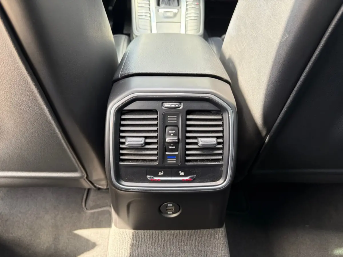 2.0T Pano Leder 14v-Stoelen Camera Navi Cruise 20inch NL-auto