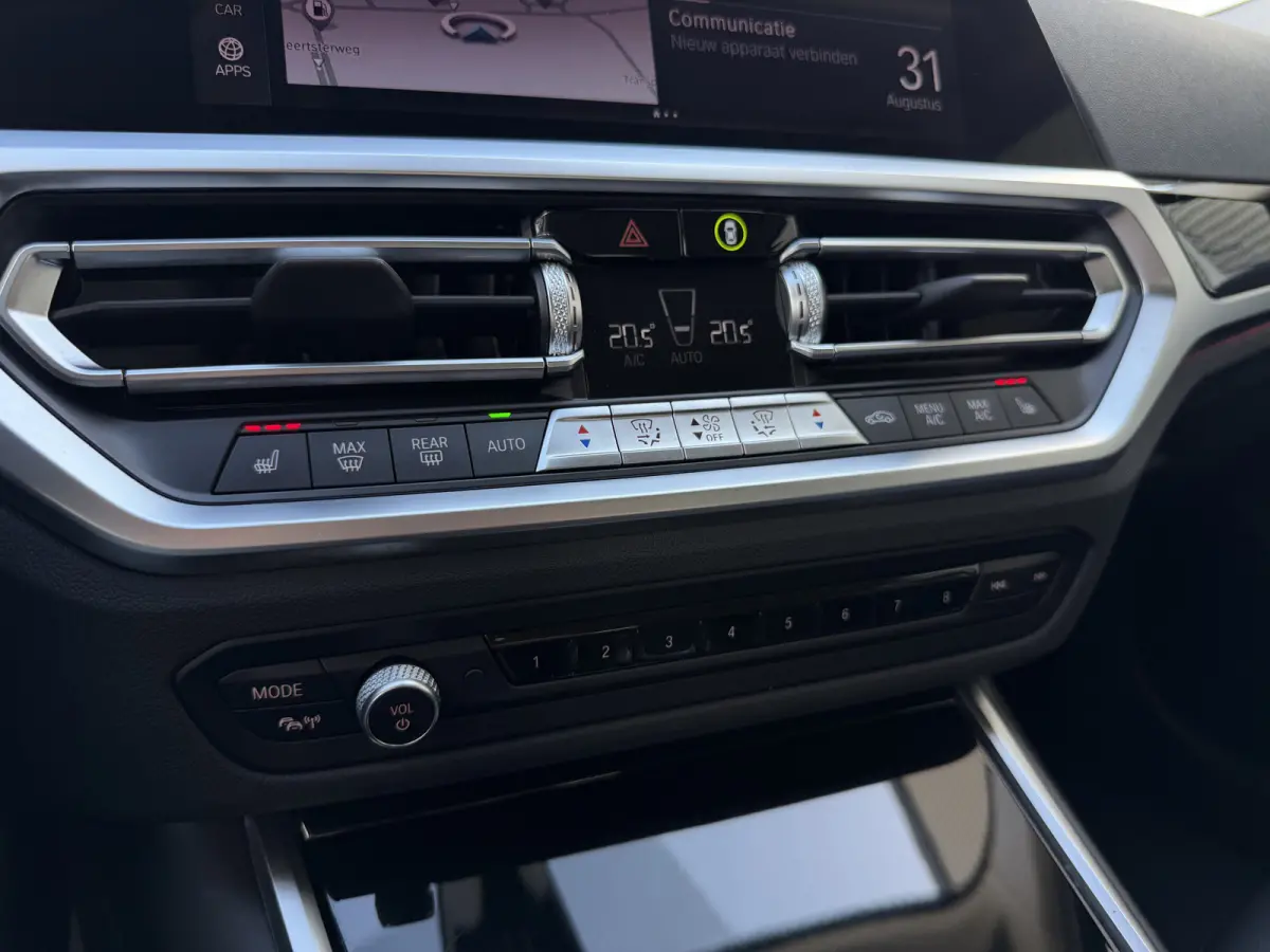 320e Business Edition Plus Sport LineLederen Sportstoelen Carplay Achteruitrijcamera Live cockpit pro