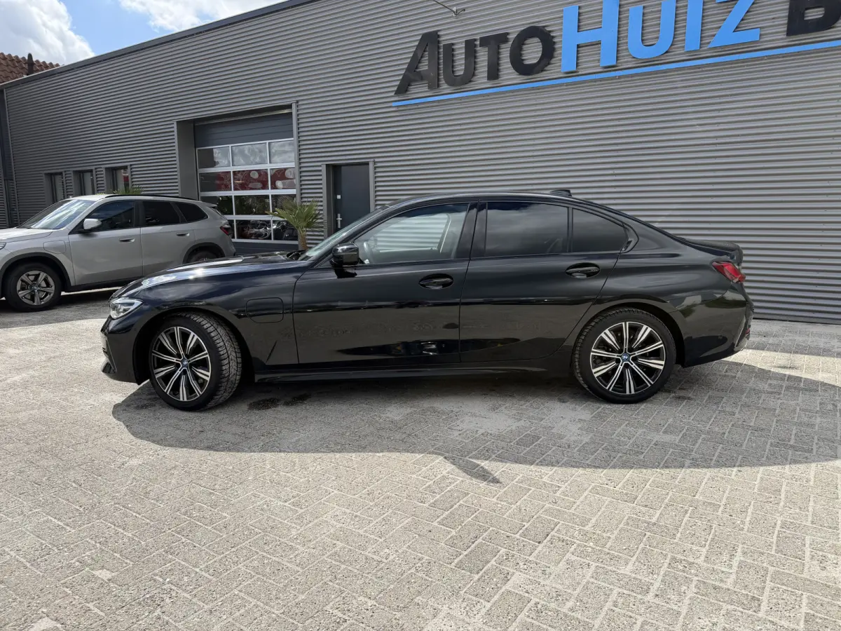 320e Business Edition Plus Sport LineLederen Sportstoelen Carplay Achteruitrijcamera Live cockpit pro