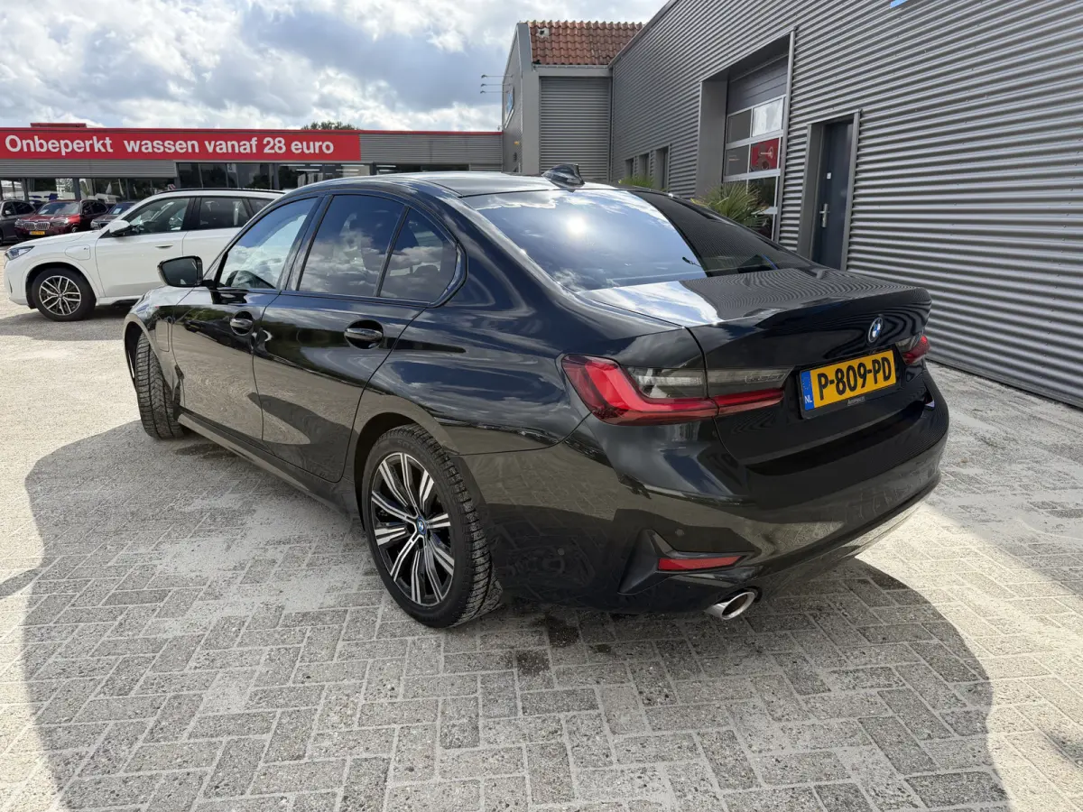 320e Business Edition Plus Sport LineLederen Sportstoelen Carplay Achteruitrijcamera Live cockpit pro