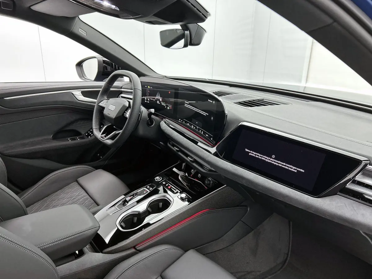 2.0 e-hybrid quattro 299 PK | S-Line | Tech plus | MMI bijrijdersscherm | Digitale sleutel | Audi virtual cockpit plus | Achterklep elektrisch | Matrix-functie |Omgeving camera's | Adaptieve
