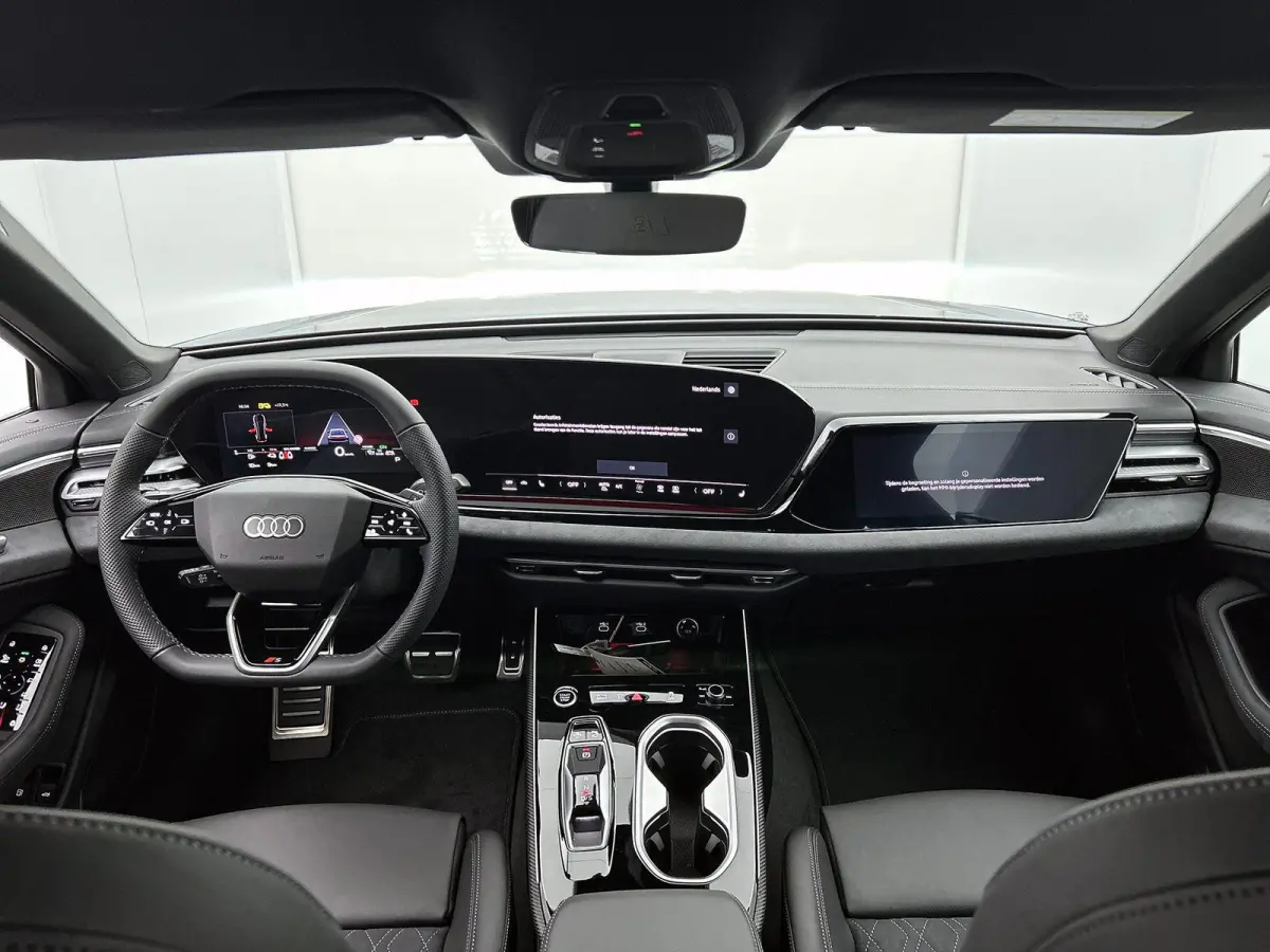 2.0 e-hybrid quattro 299 PK | S-Line | Tech plus | MMI bijrijdersscherm | Digitale sleutel | Audi virtual cockpit plus | Achterklep elektrisch | Matrix-functie |Omgeving camera's | Adaptieve