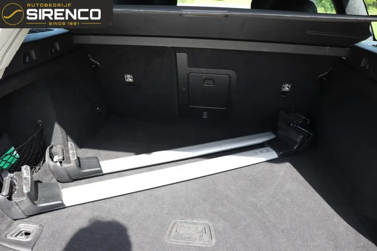 2.0 T6 Recharge AWD Inscription | leder comfort zetels | 341pk | stoel en stuur verwarming | trekhaak | soh 85% |