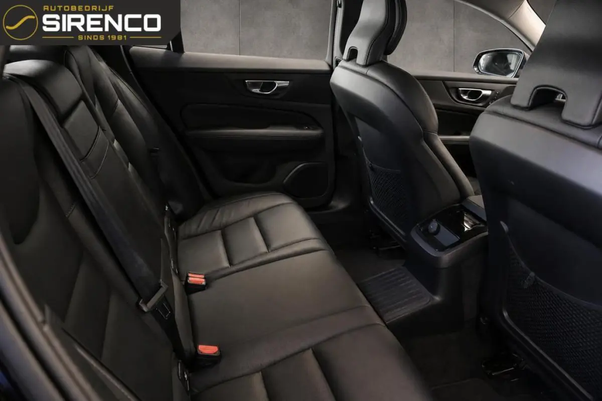 2.0 T6 Recharge AWD Inscription | leder comfort zetels | 341pk | stoel en stuur verwarming | trekhaak | soh 85% |