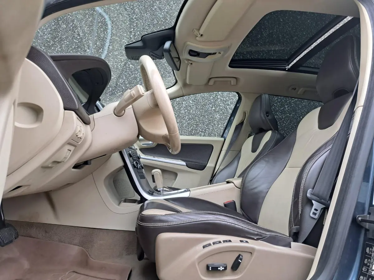 3.0 T6 AWD Summum/Leer/Pano/Navi/19''/286PK/Vol!