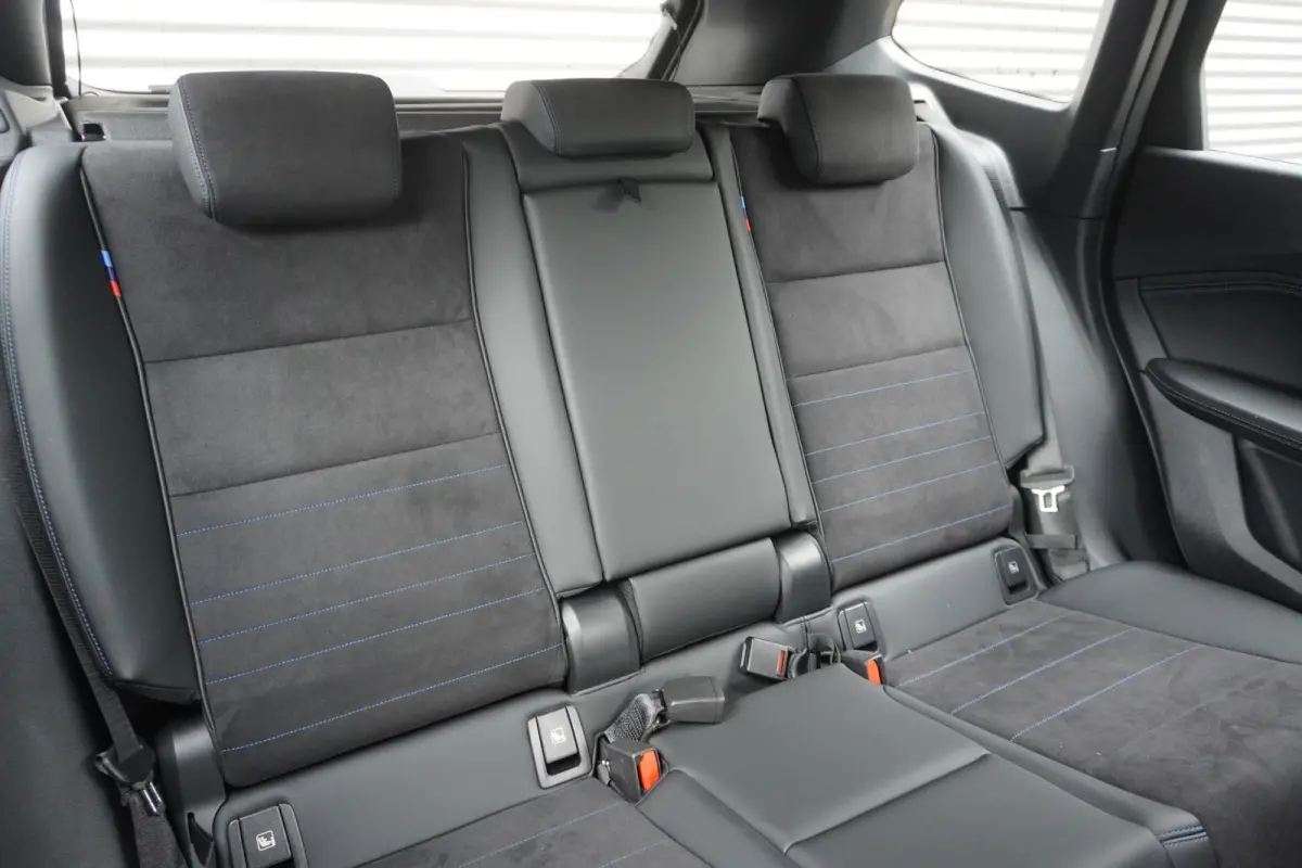 xDrive25e | M Sportpakket | Premium Pack | Driving Assistant Plus | Elektrisch verwarmde voorstoelen | Achteruitrijcamera | Comfort Access