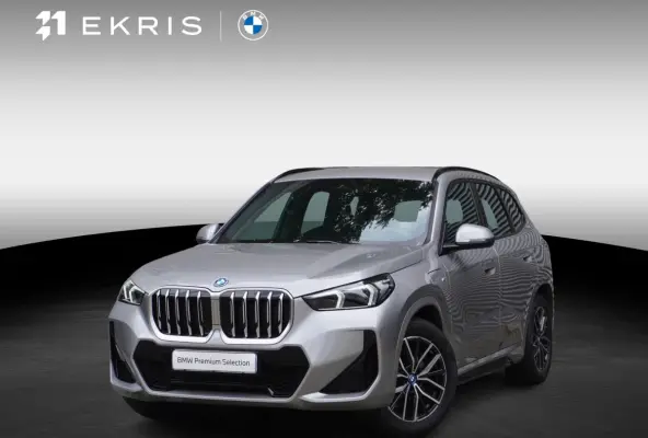 xDrive25e | M Sportpakket | Premium Pack | Driving Assistant Plus | Elektrisch verwarmde voorstoelen | Achteruitrijcamera | Comfort Access
