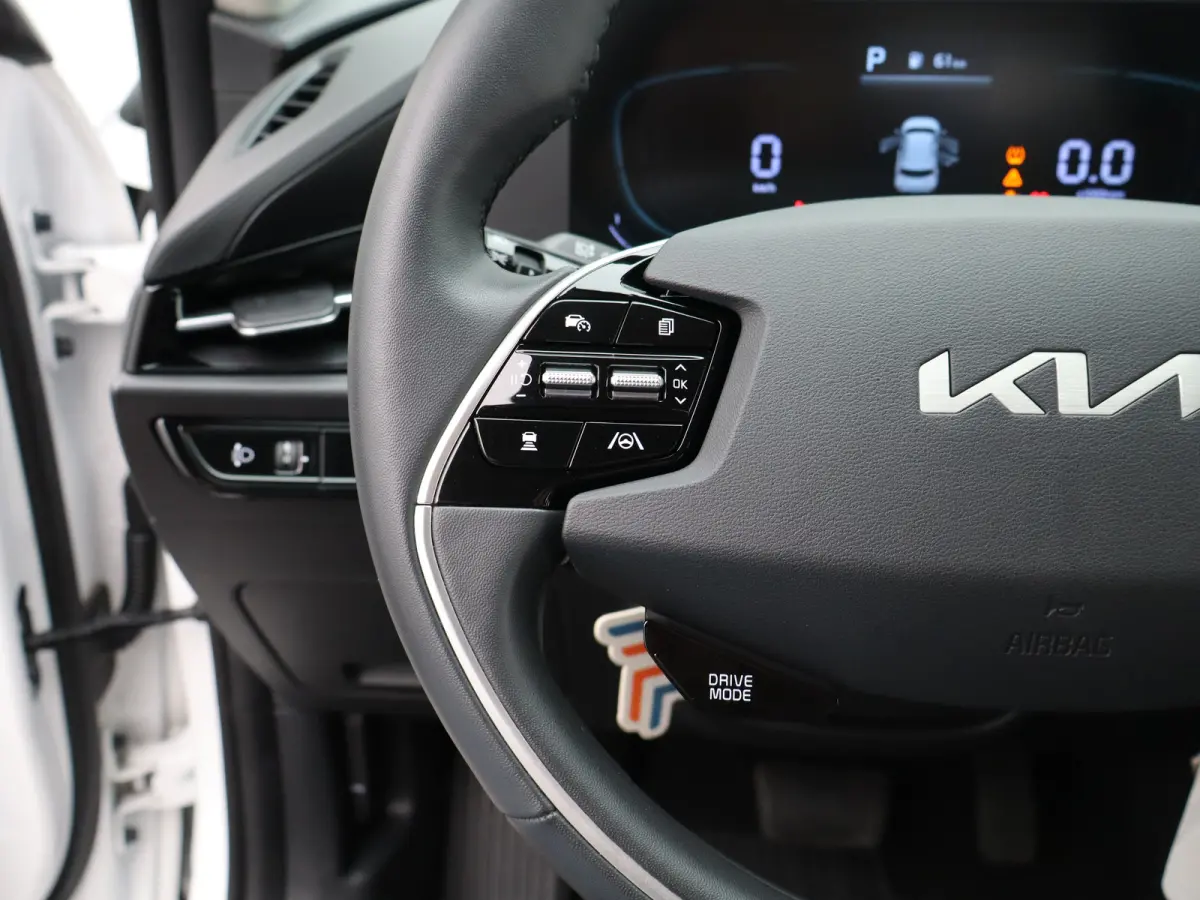 1.6 GDi PHEV DynamicLine | Stoelverwarming voor | Adaptieve Cruise Control | | Achteruitrijcamera | Airco (automatisch) | Apple Carplay/Android Auto|telefoonintegratie premium