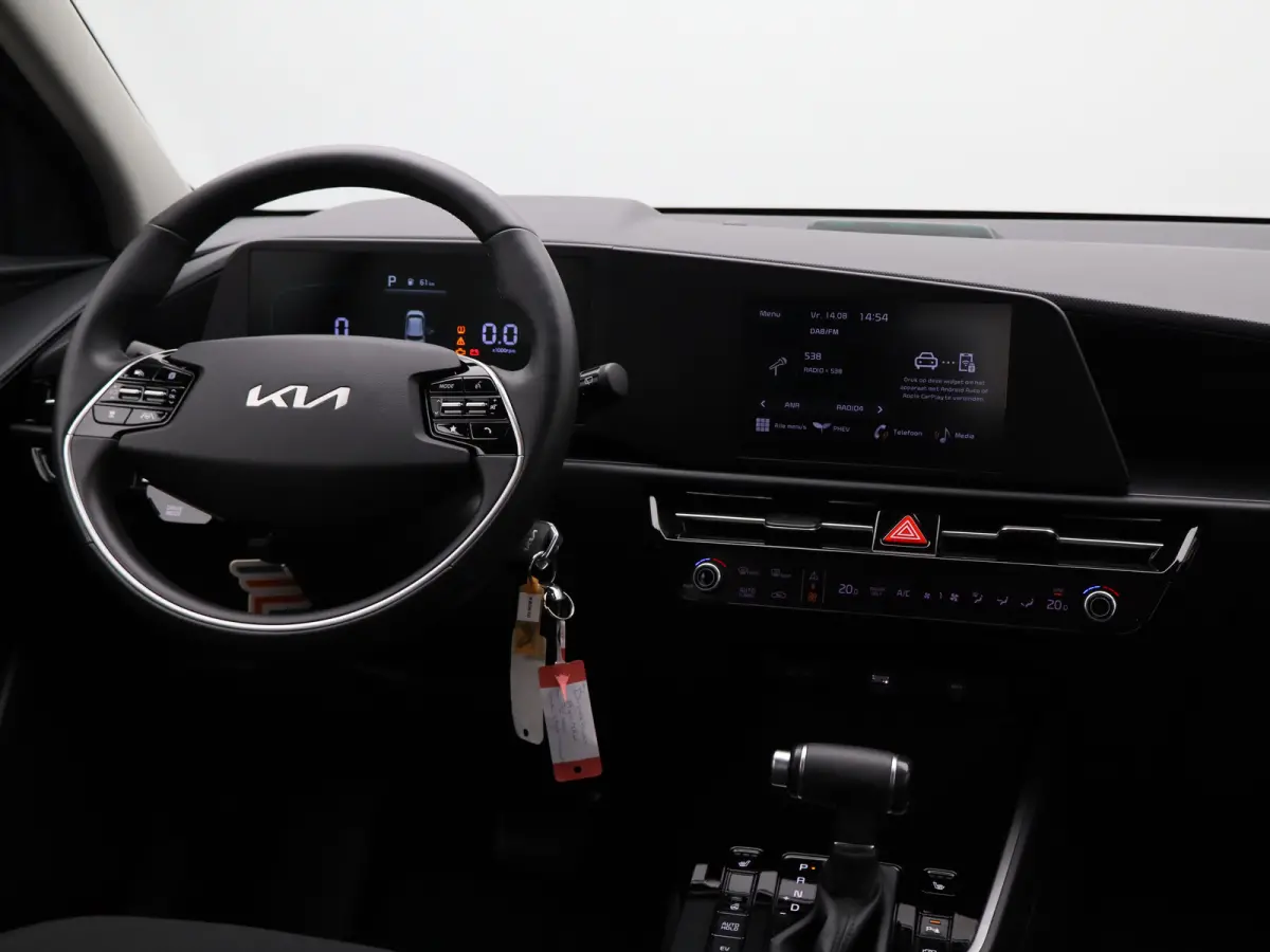 1.6 GDi PHEV DynamicLine | Stoelverwarming voor | Adaptieve Cruise Control | | Achteruitrijcamera | Airco (automatisch) | Apple Carplay/Android Auto|telefoonintegratie premium