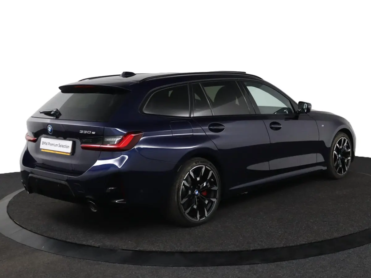 330e | SOH 100% | M Sportpakket Pro | Driving Assistant Professional | Innovation Pack | Panoramadak | Comfort Pack
