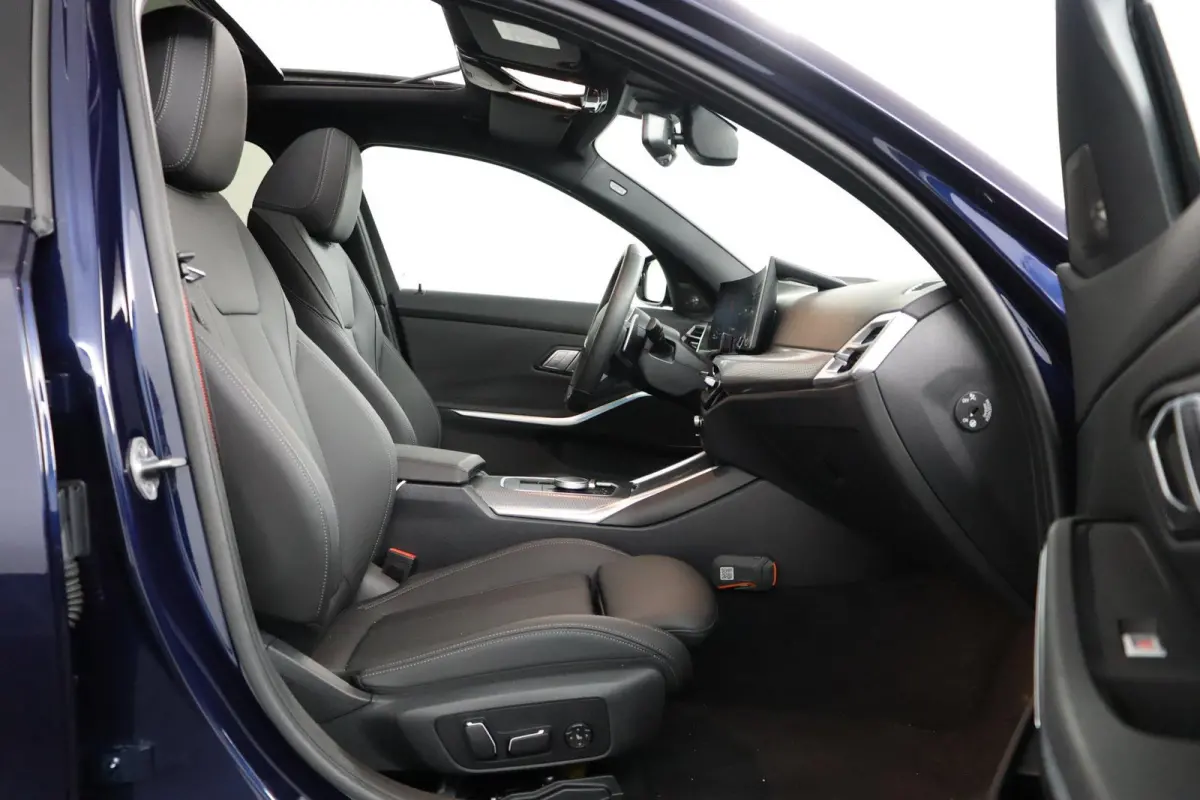330e | SOH 100% | M Sportpakket Pro | Driving Assistant Professional | Innovation Pack | Panoramadak | Comfort Pack