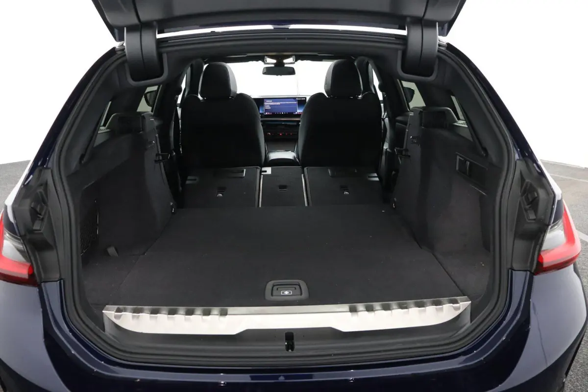 330e | SOH 100% | M Sportpakket Pro | Driving Assistant Professional | Innovation Pack | Panoramadak | Comfort Pack