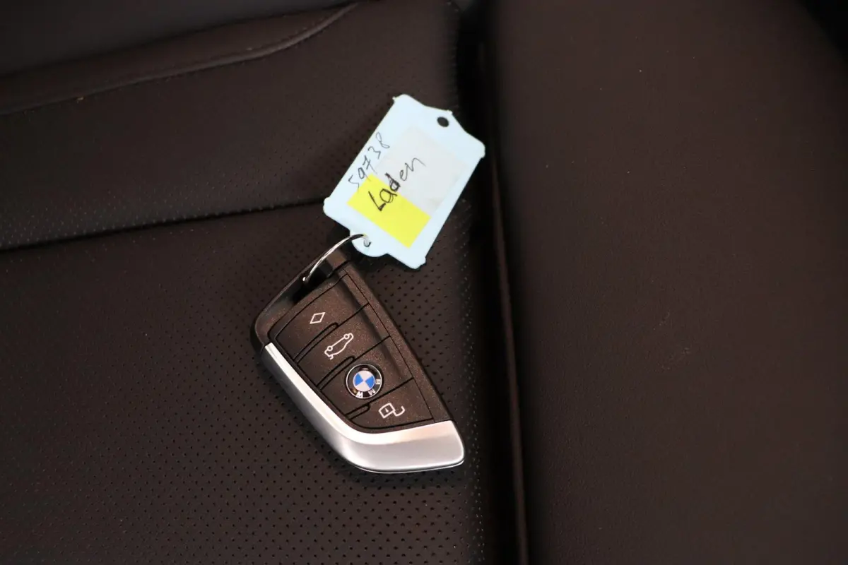 330e | SOH 100% | M Sportpakket Pro | Driving Assistant Professional | Innovation Pack | Panoramadak | Comfort Pack