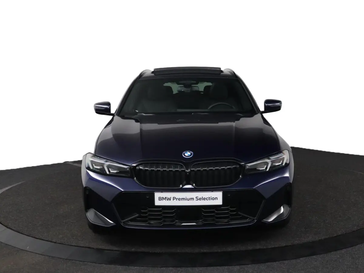 330e | SOH 100% | M Sportpakket Pro | Driving Assistant Professional | Innovation Pack | Panoramadak | Comfort Pack