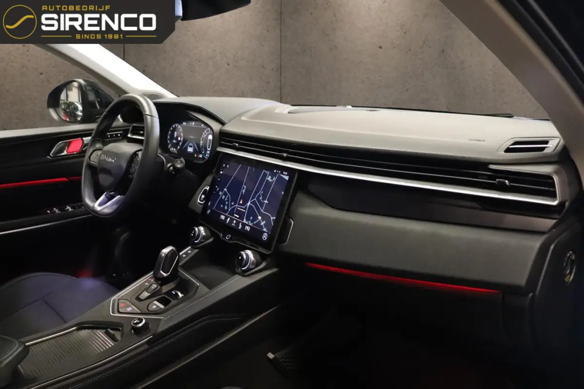 1.5| 360 camera met 3d view | panodak | stoelverwarming |Android auto & Apple carplay |dab | adaptive cruise control | sfeerverlichting |