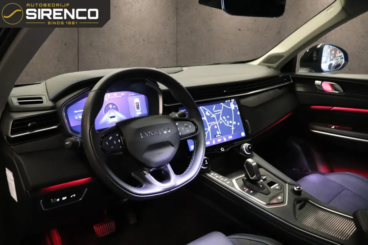 1.5| 360 camera met 3d view | panodak | stoelverwarming |Android auto & Apple carplay |dab | adaptive cruise control | sfeerverlichting |