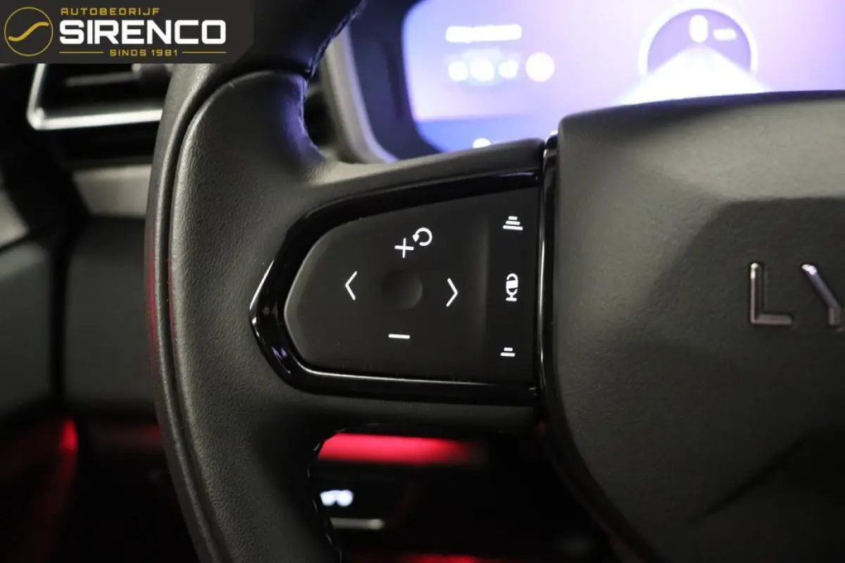 1.5| 360 camera met 3d view | panodak | stoelverwarming |Android auto & Apple carplay |dab | adaptive cruise control | sfeerverlichting |