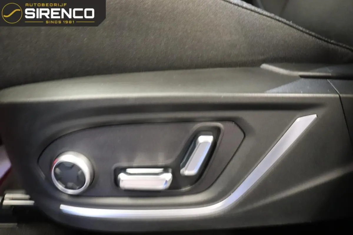 1.5| 360 camera met 3d view | panodak | stoelverwarming |Android auto & Apple carplay |dab | adaptive cruise control | sfeerverlichting |