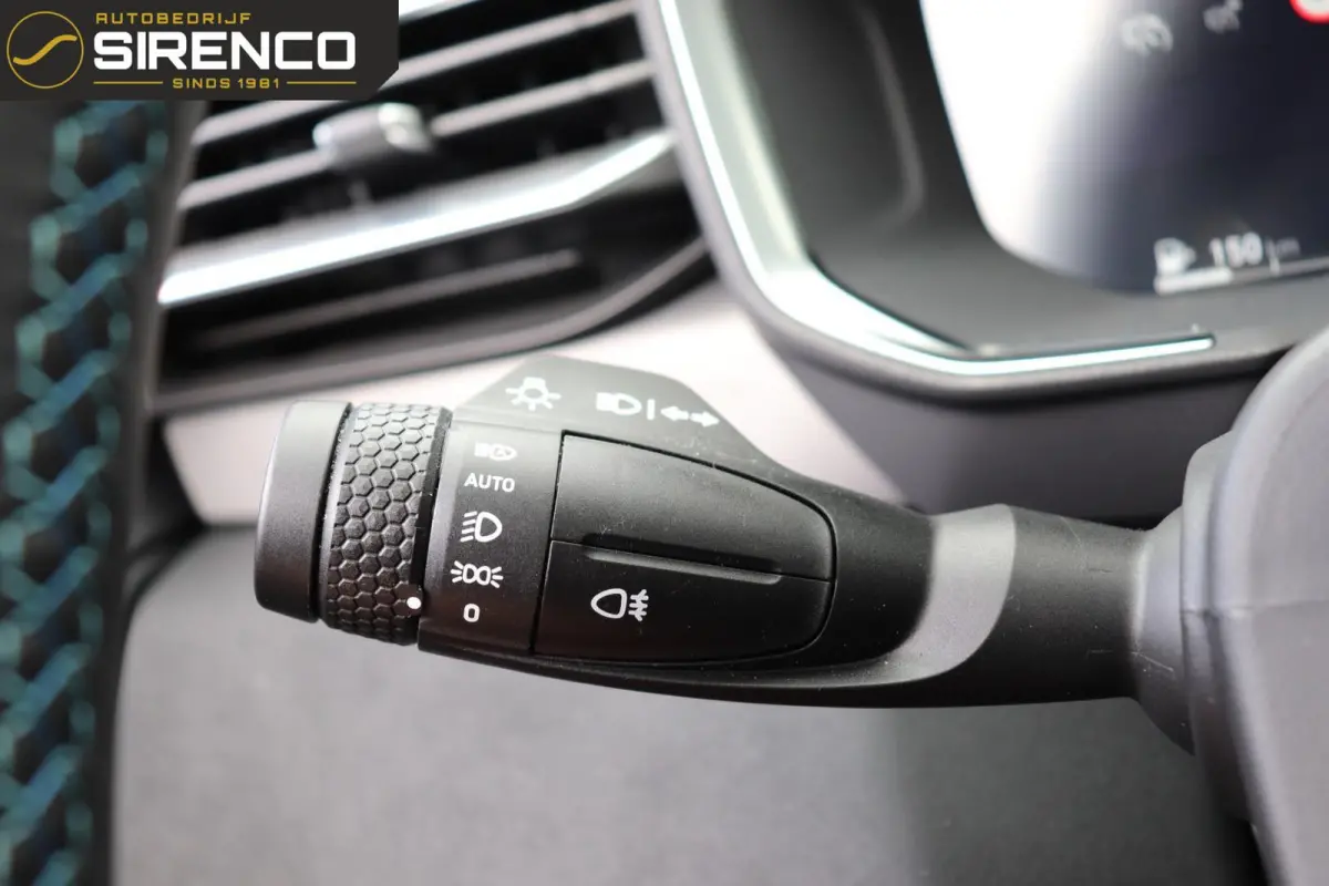 1.5| 360 camera met 3d view | panodak | stoelverwarming |Android auto & Apple carplay |dab | adaptive cruise control | sfeerverlichting |