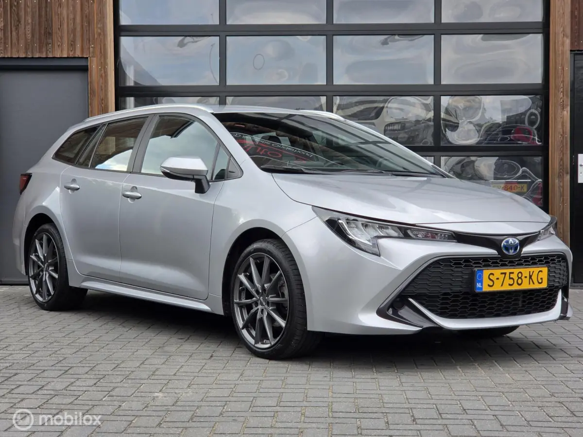 HYBRID ACC CARPLAY CAMERA