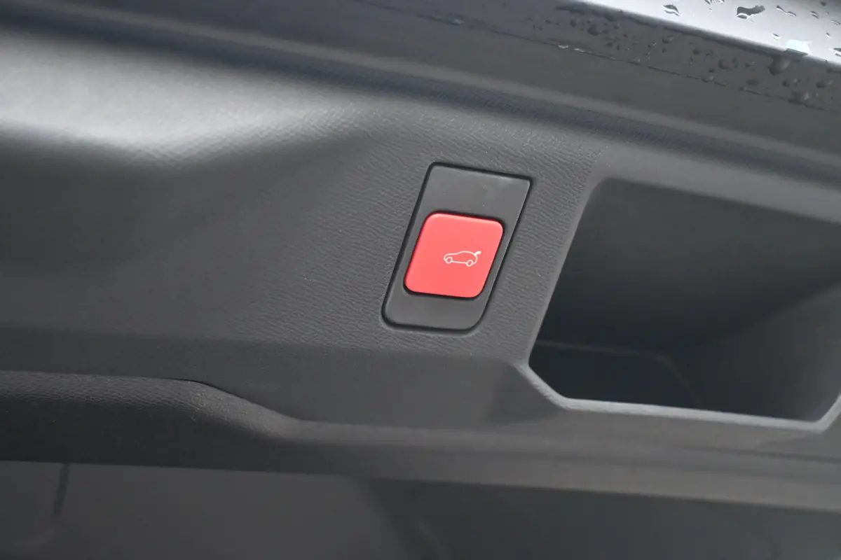 GT | Adaptieve cruise control met Stop&Go functie | LED 3D-achterlichten | Pack Safety Plus
