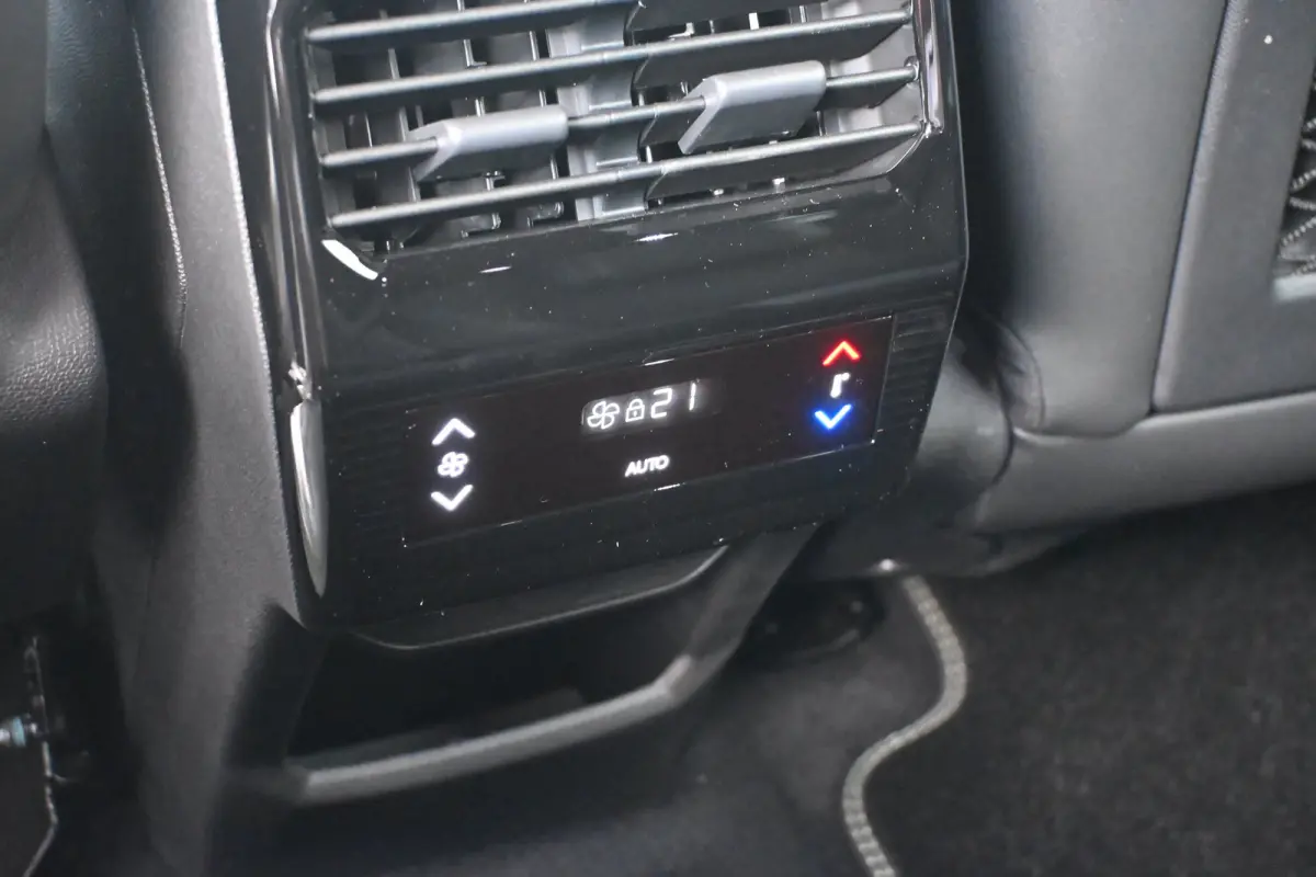 GT | Adaptieve cruise control met Stop&Go functie | LED 3D-achterlichten | Pack Safety Plus