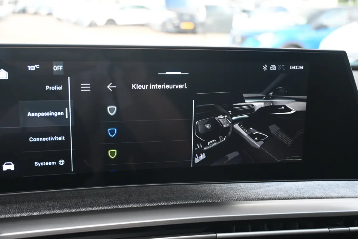GT | Adaptieve cruise control met Stop&Go functie | LED 3D-achterlichten | Pack Safety Plus