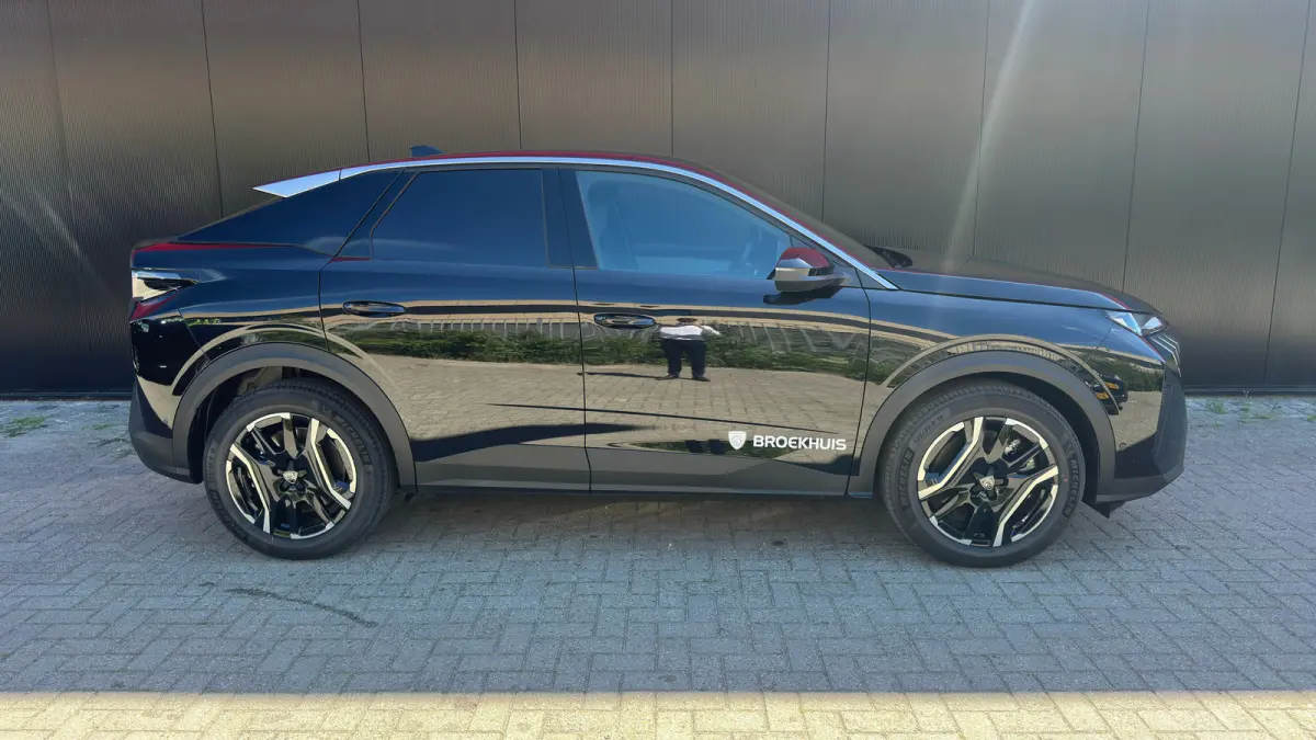 Allure | Elektrische parkeerrem | Extra getinte achterste zijruiten en achterruit