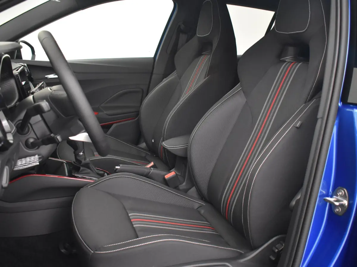 Monte Carlo | Achteruitrijcamera | Cruise control met speedlimiter | Driver Activity Assistant, vermoeidheid waarschuwingssysteem
