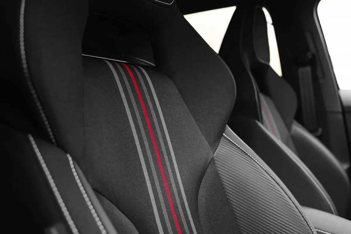 Monte Carlo | Achteruitrijcamera | Cruise control met speedlimiter | Driver Activity Assistant, vermoeidheid waarschuwingssysteem