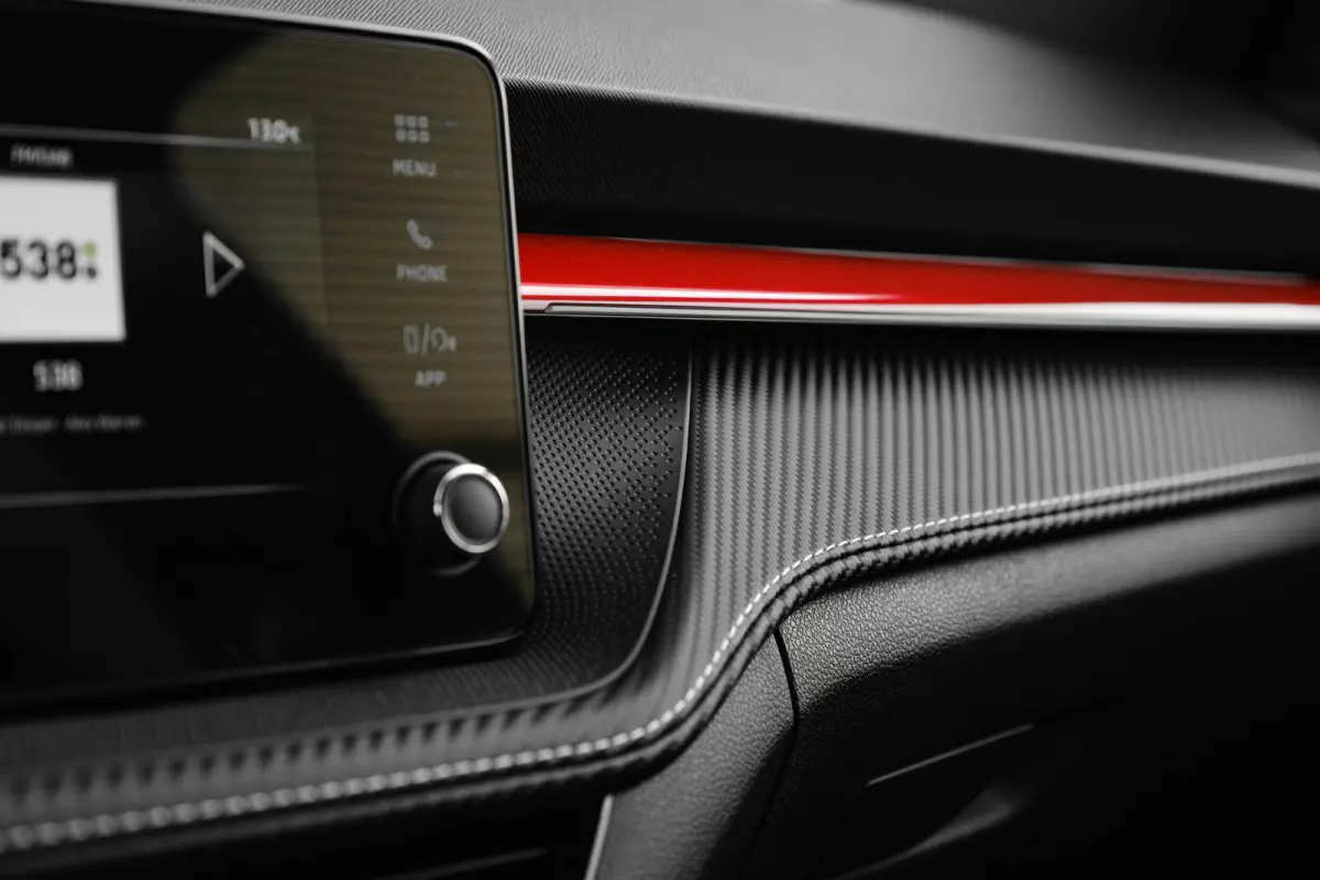 Monte Carlo | Achteruitrijcamera | Cruise control met speedlimiter | Driver Activity Assistant, vermoeidheid waarschuwingssysteem