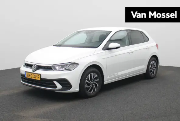 1.0 TSI Life Edition 95 PK | EM | Navigatie | Camera | Parkeersensoren | Adaptive Cruise Control | Apple Carplay | Android Auto | Privacy glas | LED | DAB | Digital Cockpit |