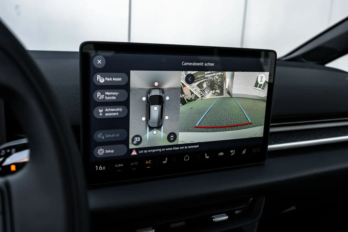 Style | Airconditioning automatisch, 2-zone (Climatronic) | Automatische afstandsregeling (Adaptive Cruise Control) | Buitenspiegels elektrisch instel-, verwarm- en inklapbaar