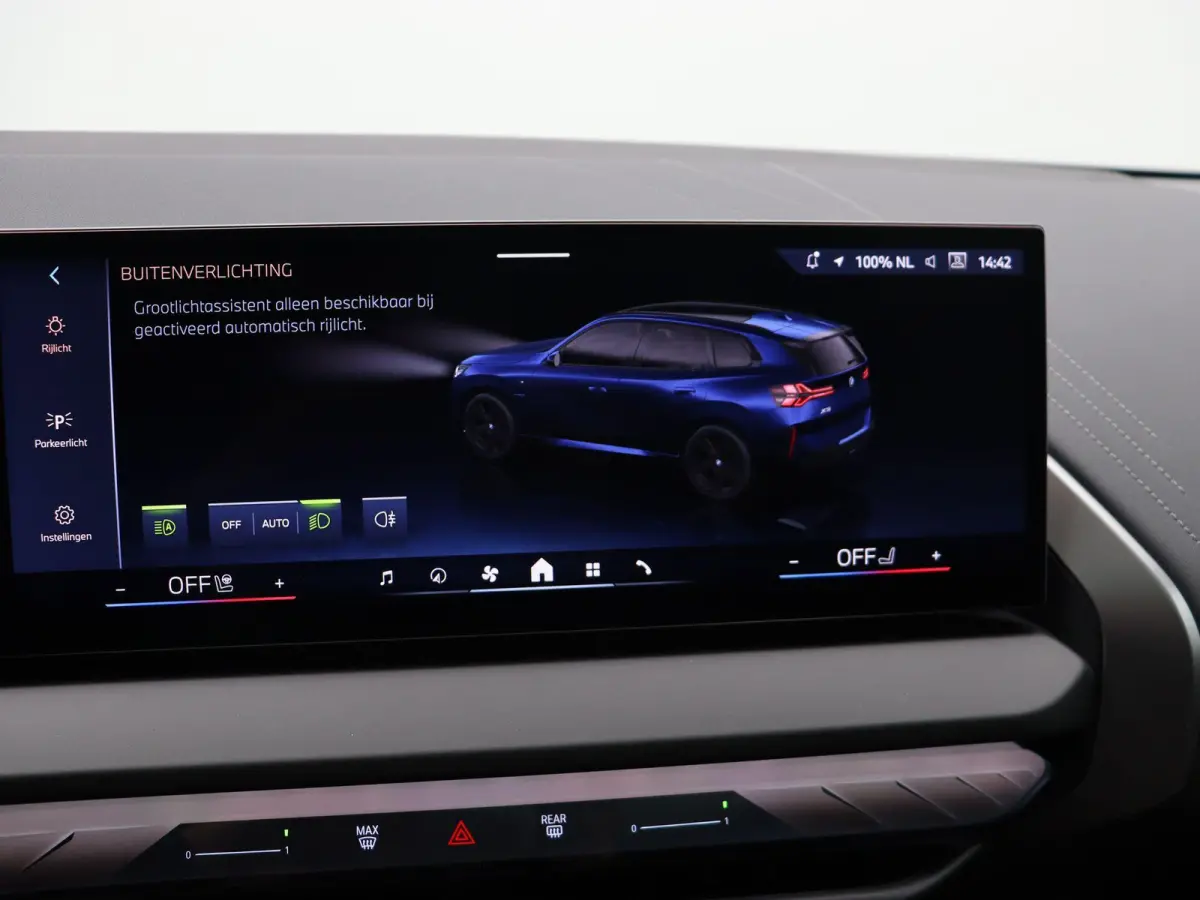 30e xDrive M Sportpakket Pro | SoH 100% |  Professional Pack | Comfort Pack | Premium Pack | Trekhaak | Panoramadak | Driving Assistant Professional | Harman Kardon | 21''