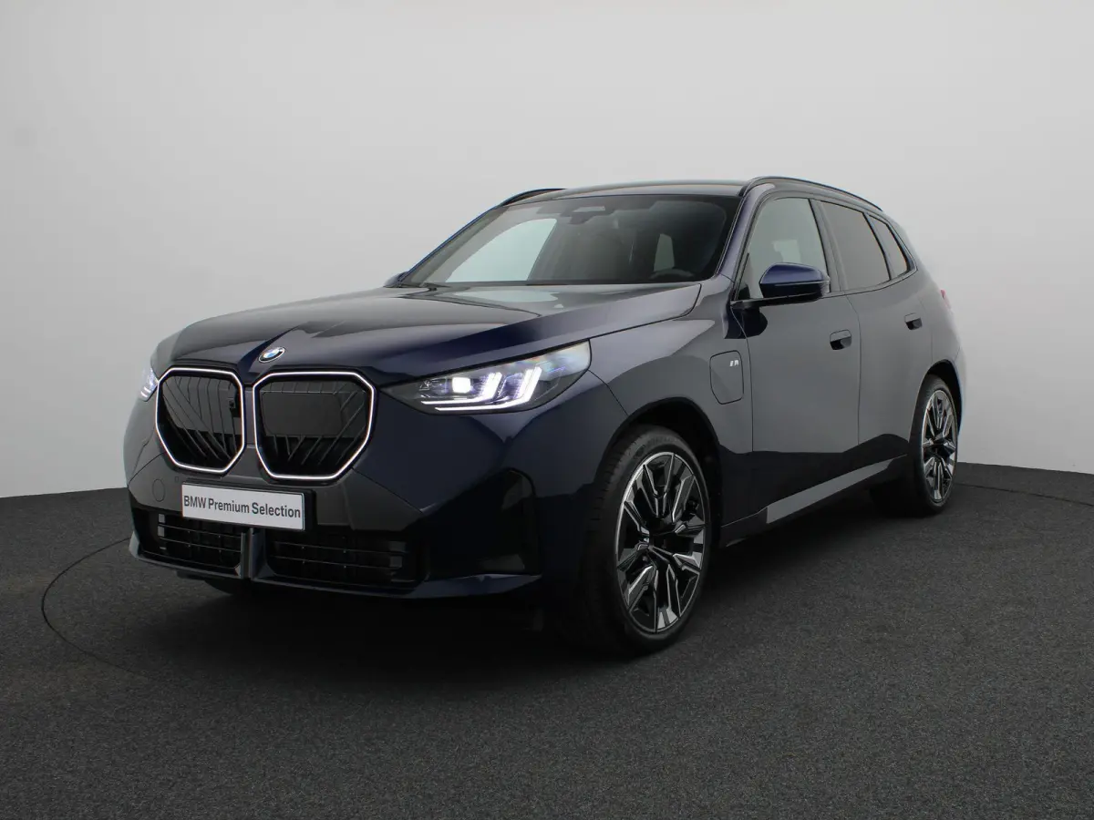 30e xDrive M Sportpakket Pro | SoH 100% |  Professional Pack | Comfort Pack | Premium Pack | Trekhaak | Panoramadak | Driving Assistant Professional | Harman Kardon | 21''