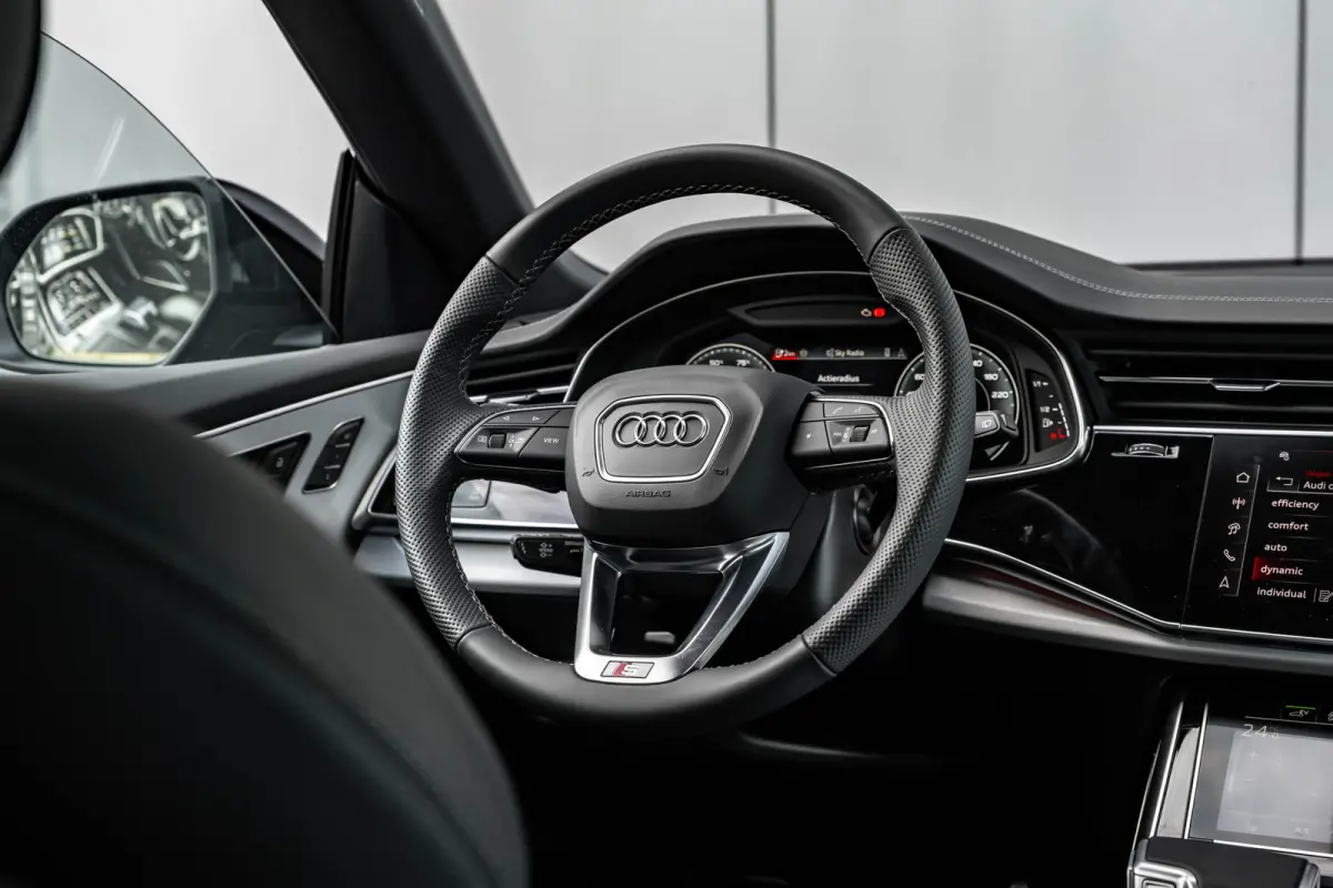 55 TFSI e quattro Pro Line S 394PK | Trekhaak | 4-wielsturing | Panorama Dak | B&O | Nachtzicht | 360 Camera | Sfeerverlichting