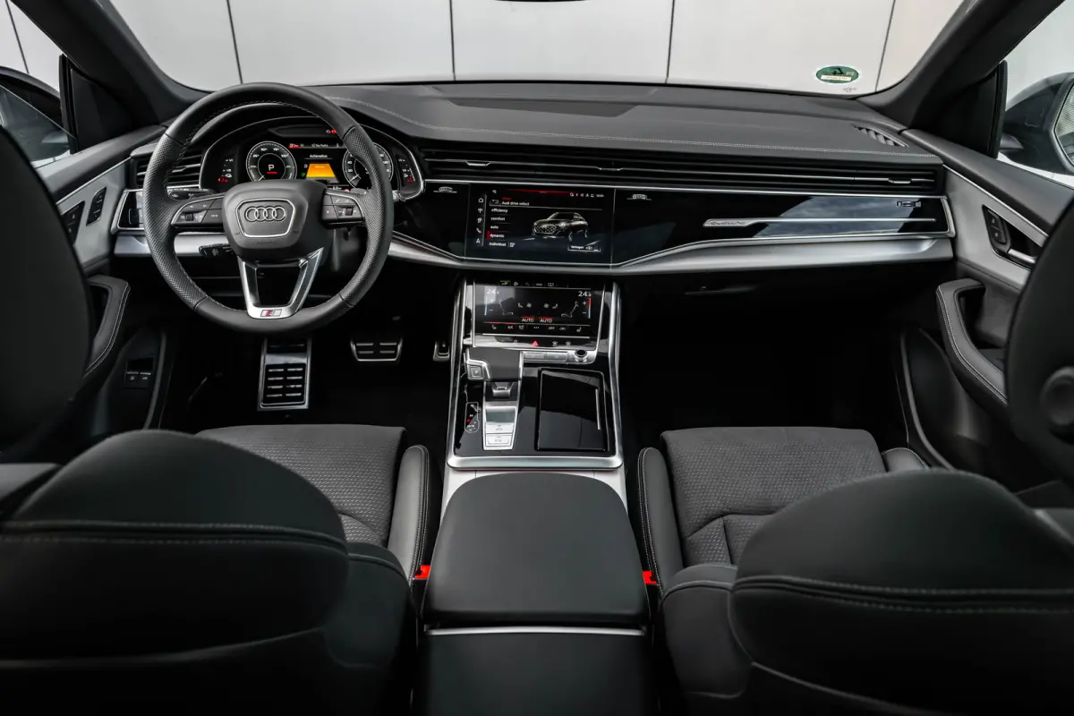 55 TFSI e quattro Pro Line S 394PK | Trekhaak | 4-wielsturing | Panorama Dak | B&O | Nachtzicht | 360 Camera | Sfeerverlichting