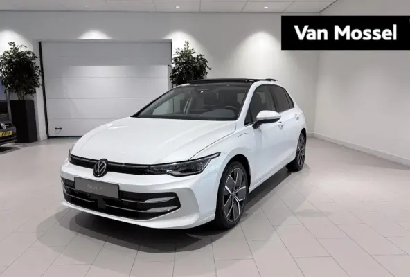 1.5 eHybrid Style Edition 204 PK Plug-in Hybrid | Elektrisch uitklapbare Trekhaak | Panoramadak | Android Auto/Apple Carplay draadloos | Keyless access | Dodehoeksensoren | Ruiten getint | A
