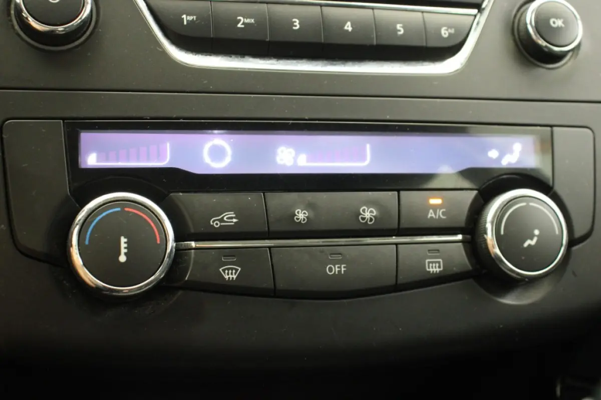 1.3 TCE Life - Airco, Cruise, Focal Geluidsinstalatie