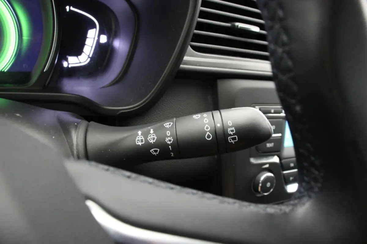 1.3 TCE Life - Airco, Cruise, Focal Geluidsinstalatie