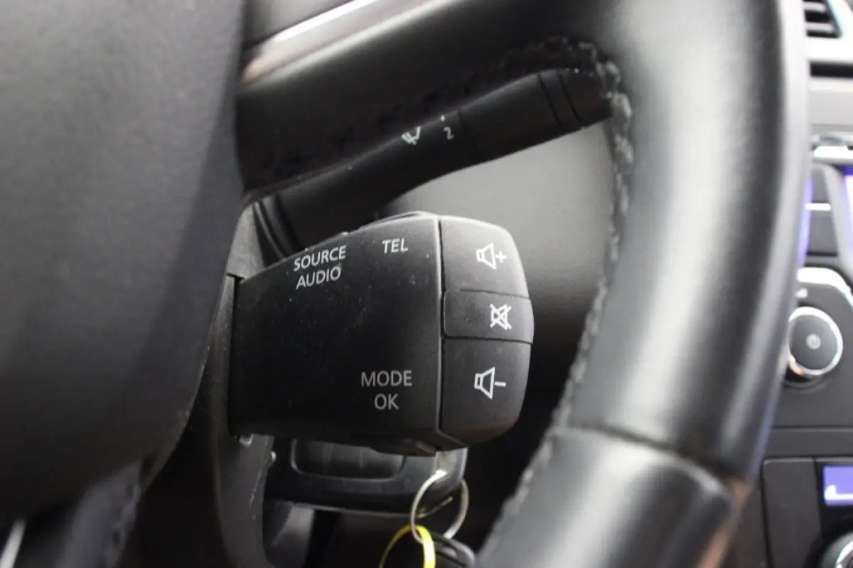 1.3 TCE Life - Airco, Cruise, Focal Geluidsinstalatie