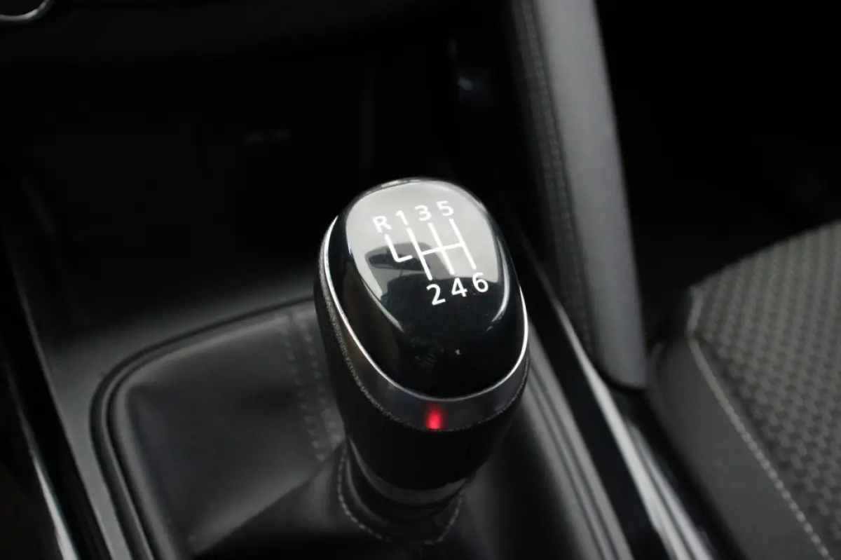 1.3 TCE Life - Airco, Cruise, Focal Geluidsinstalatie
