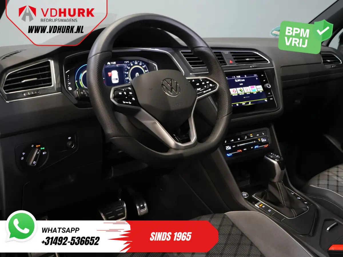 1.4 TSI eHybrid R-Line (DEMO) Pano/ IQ-Light/ Head-Up/ Elek.Trekhaak/ Elek.Klep/ Adapt.Cruise/ Parelmoer/ Stoelverw./ Climate/ Carplay/ Navi