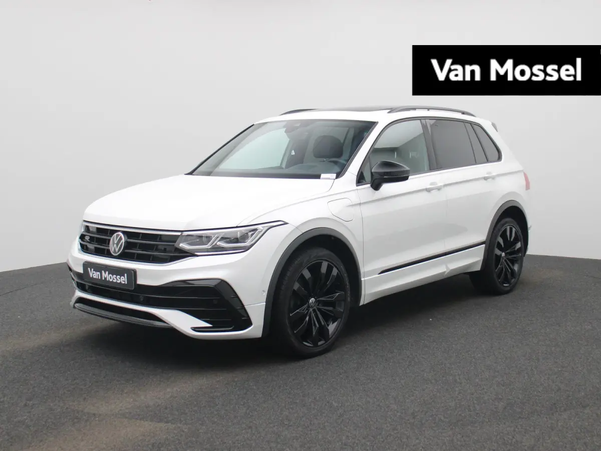1.4 TSI eHybrid R-Line Business+ 245 PK| Dealeronderhouden | Trekhaak | Panoramadak | Stoelverwarming Voor & Achter | Achterklep Elektrisch | Achteruitrijcamera | 20 Inch Velgen | Head-Updis